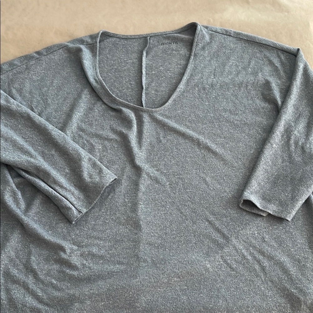 Ricki’s scoop neck top relaxed